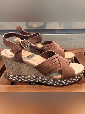 🕊️Zodiac Paola Wedge Sandals